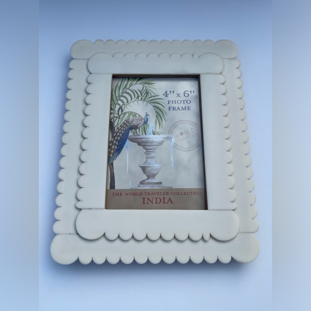 Cream Scalloped Photo Frame The World Traveler Collection INDIA